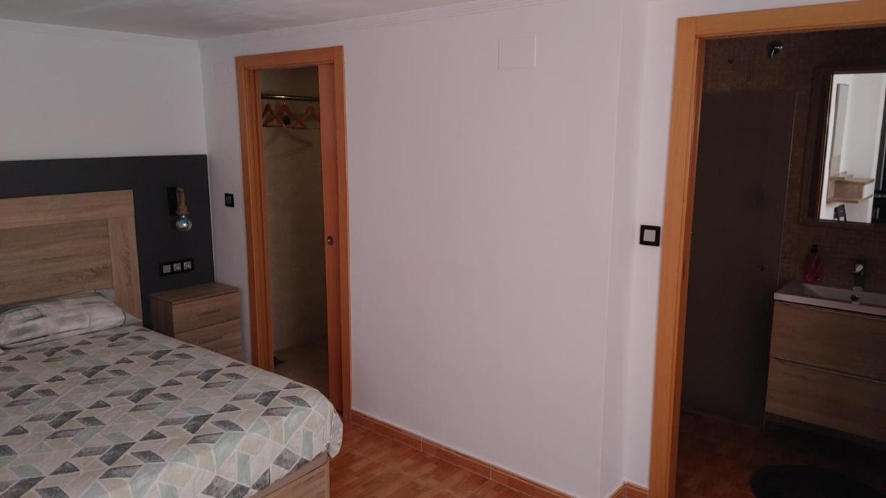 Apartamento Climatizado Vacacional Villalonga Eksteriør billede